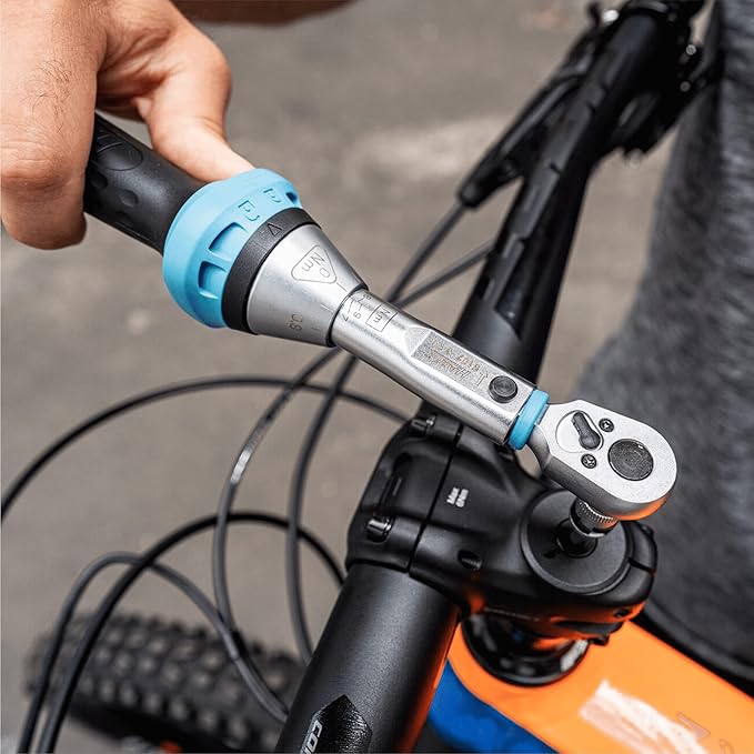 HAZET Torque Wrench 5107-3CT,1-9Nm, Output: Square 6.3 Mm (1/4 Inch), Tolerance: 4%, 20 Teeth (Operating Angle 18 Degrees) I User-Friendly Reversible Ratchet for Car and Bicycle I 9.21 Inches