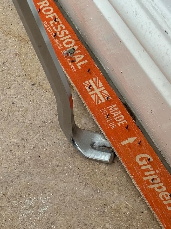 CCA Jimmy bar Tack lifter Pry bar tool for lifting gripper rods and floor trims. Mini crow bar claw tool, double ended nail remover