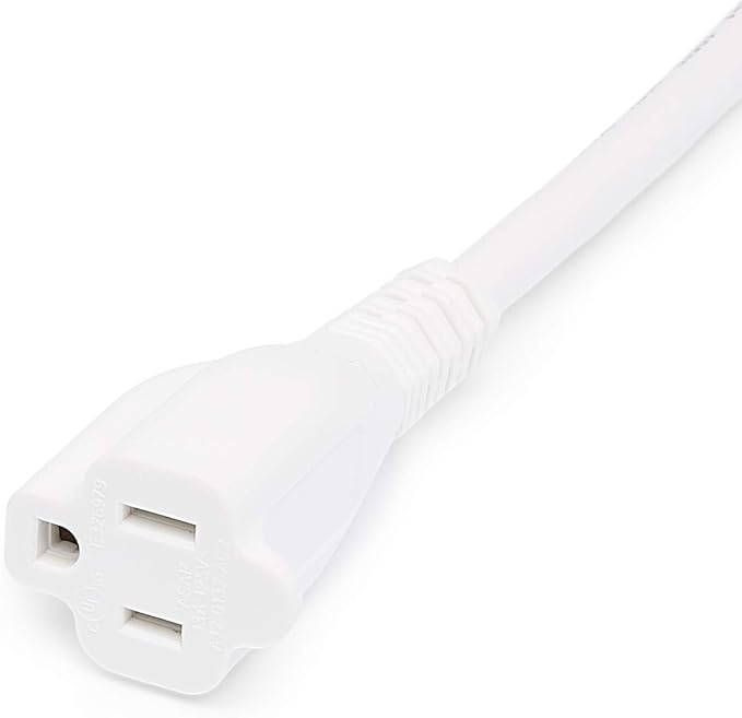 Amazon Basics Extension Cord, 3 Prong Outlet Extender, Indoor, 13 Amps, 125V, 6 Ft, White