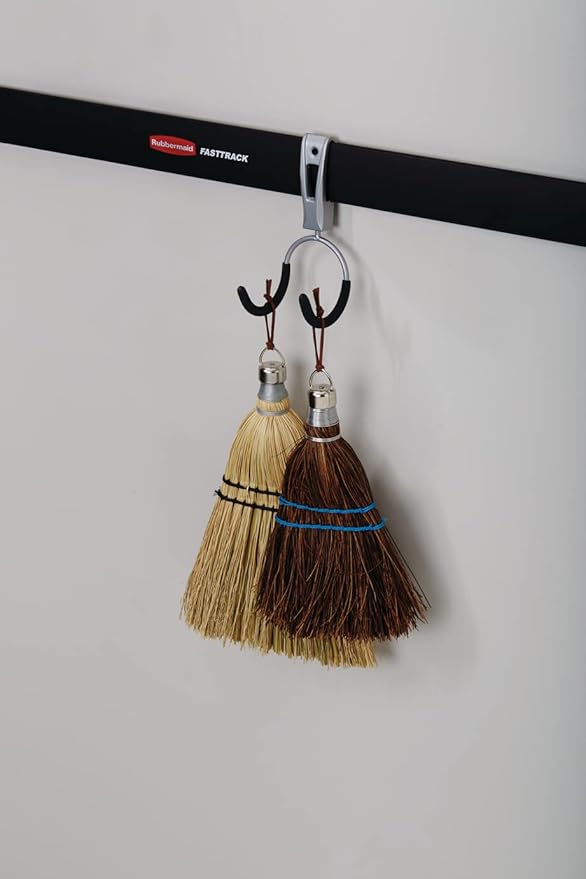 Rubbermaid FastTrack Compact Hook for Garage Organization, Soft Grip, Ideal For Cords/Ropes/Small Hoses/Camping Chairs