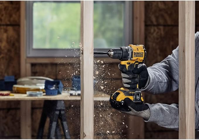 Dewalt DCD794D1 20V MAX ATOMIC COMPACT SERIES Brushless Lithium-Ion 1/2 in. Cordless Drill Driver Kit (2 Ah)