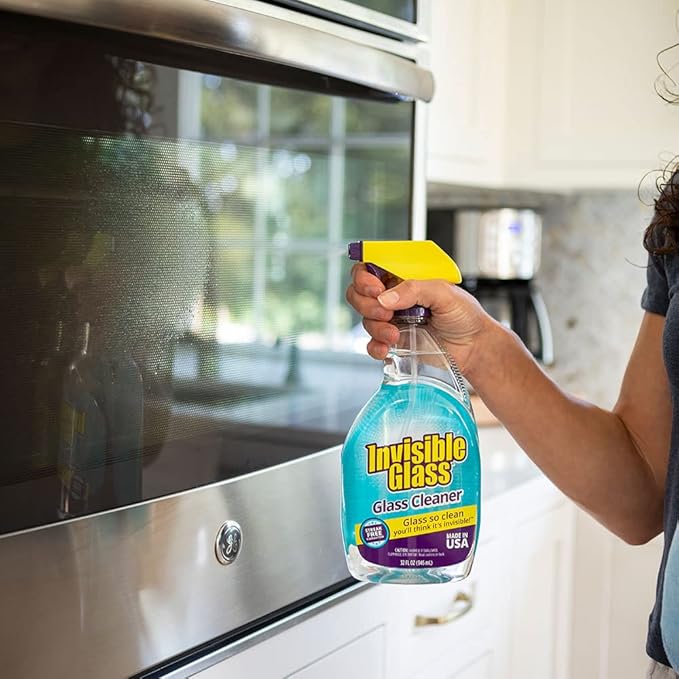 Invisible Glass 92194-4PK Premium Glass and Window Cleaner Spray – Cleans Glass, Windows, Mirrors, Shower Doors, and More – Streak-Free, Ammonia-Free, Tint-Safe – 32 fl oz (Pack of 4)