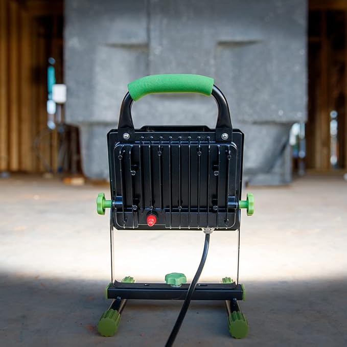 POWERSMITH 10,000 Portable LED Work Light with Metal Housing and Stand, Impact Resistant Lens, and 5 Year Warranty (PWLS100H)