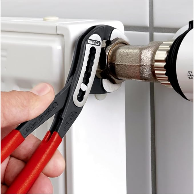 Knipex 8801180 7-Inch Alligator Pliers and 5-Inch Cobra Water Pump Pliers Bundle