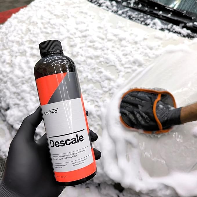 CARPRO Descale Acidic Car Shampoo Wash Concentrate, Removes Minerals, Waxes, Sealants & Oils - Liter (34 fl oz)