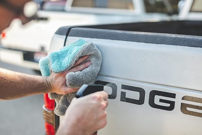 The Rag Company - The Liquid8r - Absorbent 70/30 Blend Microfiber Drying Towel for Cars, Trucks, SUVs, Safe for Detailing + Scratch Free, Twist Loop, 1100gsm, 16in x 16in, Aqua Blue/Grey (2-Pack)