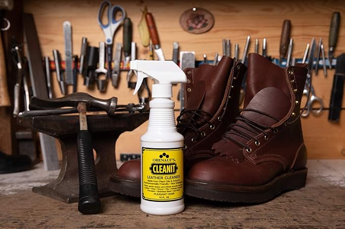 Obenauf's Cleanit Leather Cleaner - Natural Plant Oil Leather Cleaner for Boots, Furniture and Car Interior - Safe and Gentle Non-Detergent Oil Liquid Soap - Ready-to-use 16oz Spray Bottle