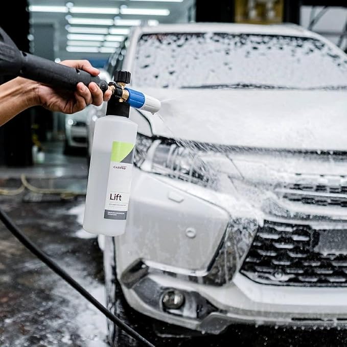 CARPRO Lift - Pre-Wash Snow Foam Car Wash Soap, Dissolves and Lifts Away a Large Amount of Dirt & Grime, Completely Touchless - Use in Bucket or Foam Cannon, Concentrated - 500ml (17oz)