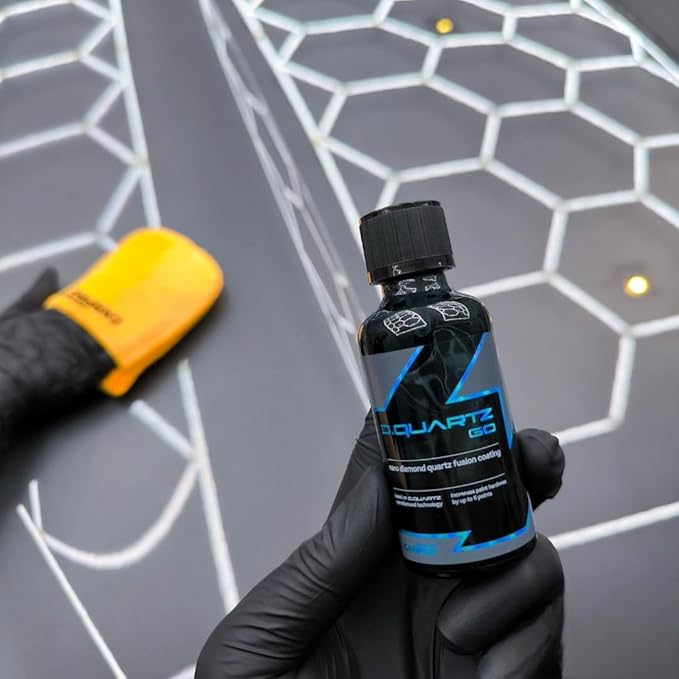 CARPRO DQUARTZ GO Nano Diamond Quartz Fusion Coating: Ceramic Coating for Cars, Professional-Grade Coating in DIY Package, Increase Surface Hardness - (30ml Kit)