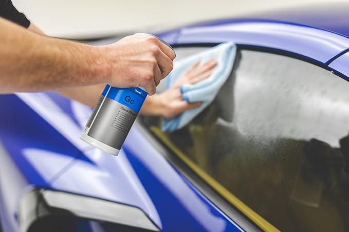 KOCHCHEMIE - Glass Cleaner - Effortlessly Removes Stubborn Dirt, Oil, Grease, Insects, and Residues; Ready-To-Use Streak-Free Formula; Gloss and Smoothness Additive; Fresh Fragrance (5 Liters)