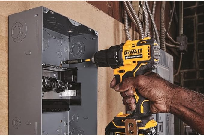 DEWALT ATOMIC 20V MAX* Cordless Drill/Driver Kit, Compact, 1/2-Inch (DCD708C2)