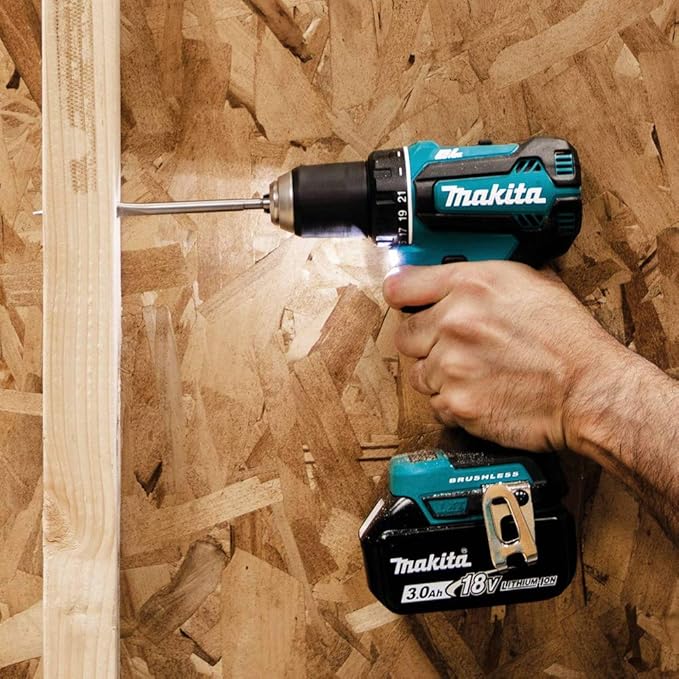 Makita XFD131 18V LXT® Lithium-Ion Brushless Cordless 1/2" Driver-Drill Kit (3.0Ah), Variable Speed
