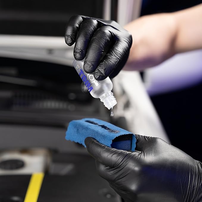 GYEON Trim Evo Ceramic Trim Restorer Applicator Kit Black Plastic & Trim Restorer Hydrophobic SiO₂ Coating Enhances Color Saturation UV Protection Durable Satin Finish Restore Faded Auto Exterior Trim