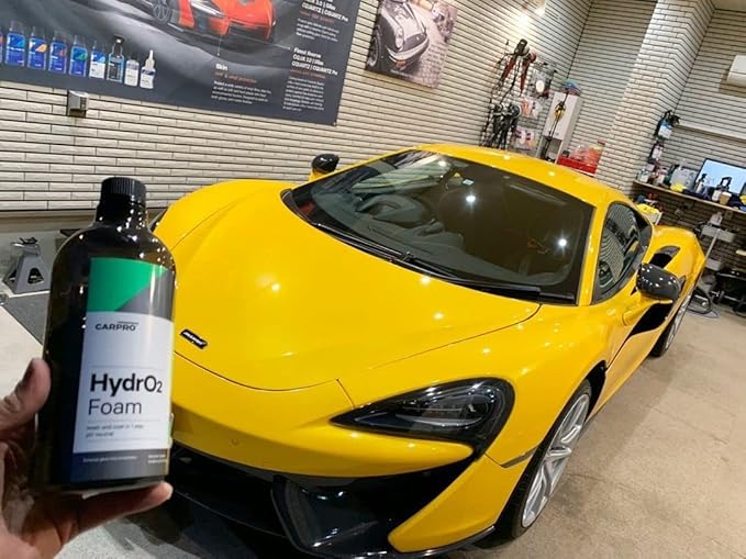 CARPRO HydrO2 Foam Car Wash & High Gloss Sealant in One: 1-Step Car Wash and Coat, Ultra-Hydrophobic Coating - Liter (34oz)