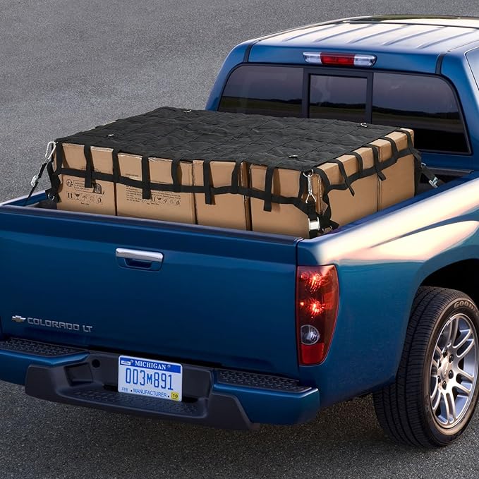 VEVOR Cargo Net for Pickup Truck Bed, 6' x 4.75' Heavy Duty Truck Cargo Net Safety Mesh Net with 4 S-Hook Straps with Carabiners & S-Hooks for Trailer, Pickup, Boat, Jeep, SUV