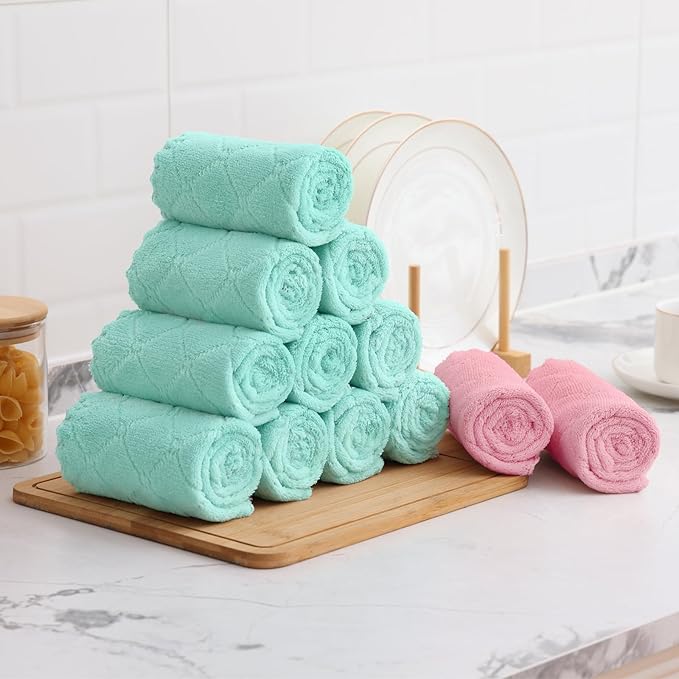 Mordimy 18 Pack Kitchen Cloths Dish Towels (10" x 10", Green & Pink), Super Soft and Absorbent Dish Cloths, Coral Velvet Microfiber Cleaning Cloth, Nonstick Oil Fast Dry Dishcloths