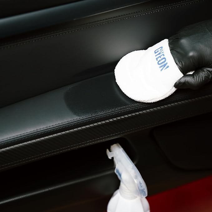 Gyeon Leather Coat Car Leather Protector Invisible Hydrophobic Ceramic Coating for Upholstery Interior UV Protection Stain Repellent Easy Dye Removal Durable Leather Shield Detailer