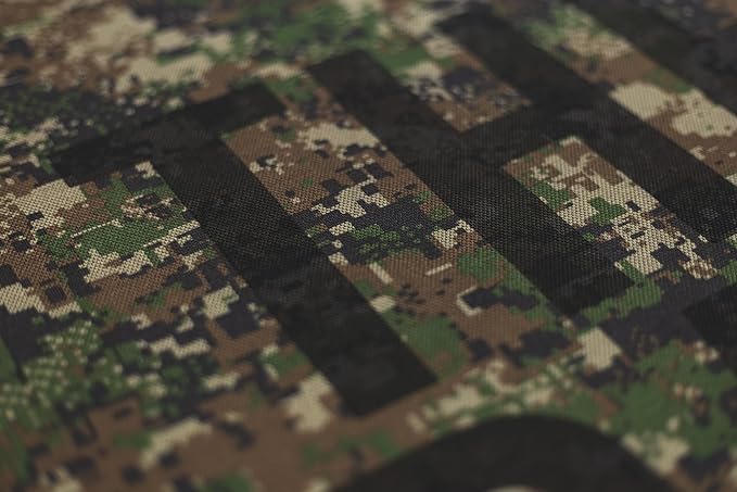 The Rag Company - Slim Dryer Towel - Special Edition Digital Woodland Camo - Ultra-Absorbent Korean Microfiber, Suede Edge, Car Drying Towel, 25" x 35" Camo