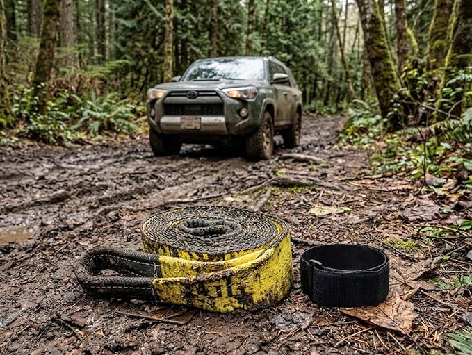 TGL Heavy Duty Tow Strap with Loops, 3" x 20', 30,000 lb Break Strength, Reinforced Loops - Emergency Strap for Truck, UTV, ATV - Compatible with Jeep Accessories, Ford, Toyota.
