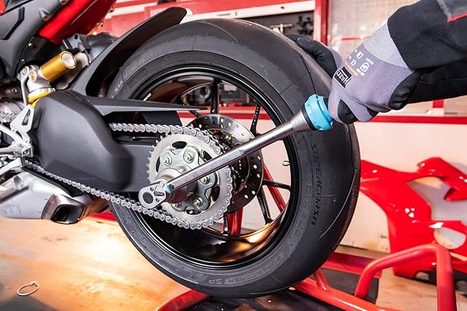 HAZET Torque Wrench 5122-3C,40-200Nm Output: Square 12.5 Mm (1/2 Inch), Tolerance: 3%, 32 Teeth (Operating Angle 11.25 Degrees) I Reversible Ratchet for Car and Bicycle I 20.43 Inches