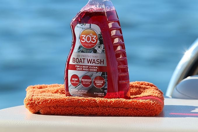 303 Products Marine Boat Wash with UV Protectant - For A Deep Clean, Spot Free Shine - 30 Day UV Protection - Removes Salt, Dirt, And Grime - 32 fl. oz. (30586)
