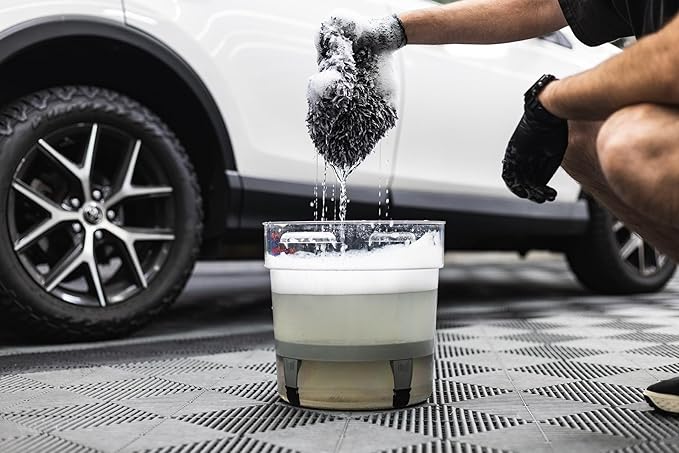 Detail Factory - Clean Screen Bucket Filter - Traps Dirt & Debris in the Wash Bucket to Prevent Scratching Vehicle Paint - Octane Riptide