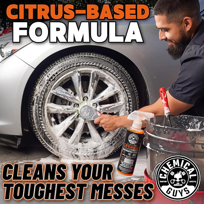 Chemical Guys Signature Series Orange Degreaser Spray - Heavy Duty All Purpose Cleaner for Engines, Tires, Undercarriages, Tools and More, Professional Strength, Breaks Down Grease, Oil & Grime,128 oz