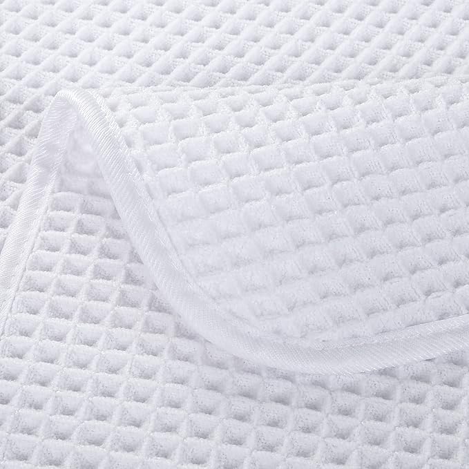 POLYTE 430 GSM Microfiber Lint Free Washcloth Face Towel, 13 x 13 in, 4 Pack (Waffle Weave)