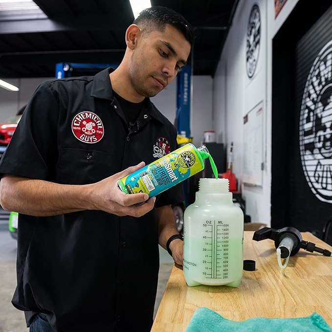 Chemical Guys WAC_707_16 EcoSmart Hyper Concentrated Waterless Car Wash and Wax, Safe for Cars, Trucks, SUVs, Motorcycles, RVs & More, 16 fl oz