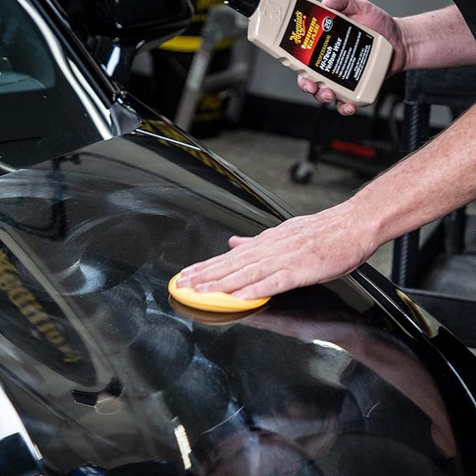 Meguiar’s Professional Hi-Tech Yellow Wax M2616, Versatile Liquid Car Wax Provides Durable Protection, Rich Color, and Shine, Clear Coat Safe Formula Can Be Applied by Hand or DA Polisher, 16 Oz