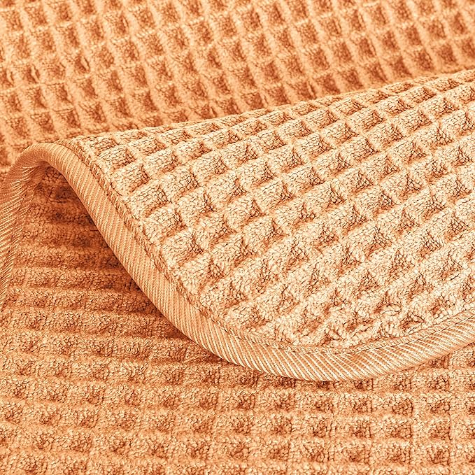 POLYTE 430 GSM Microfiber Lint Free Washcloth Face Towel, 13 x 13 in, 4 Pack (Waffle Weave)